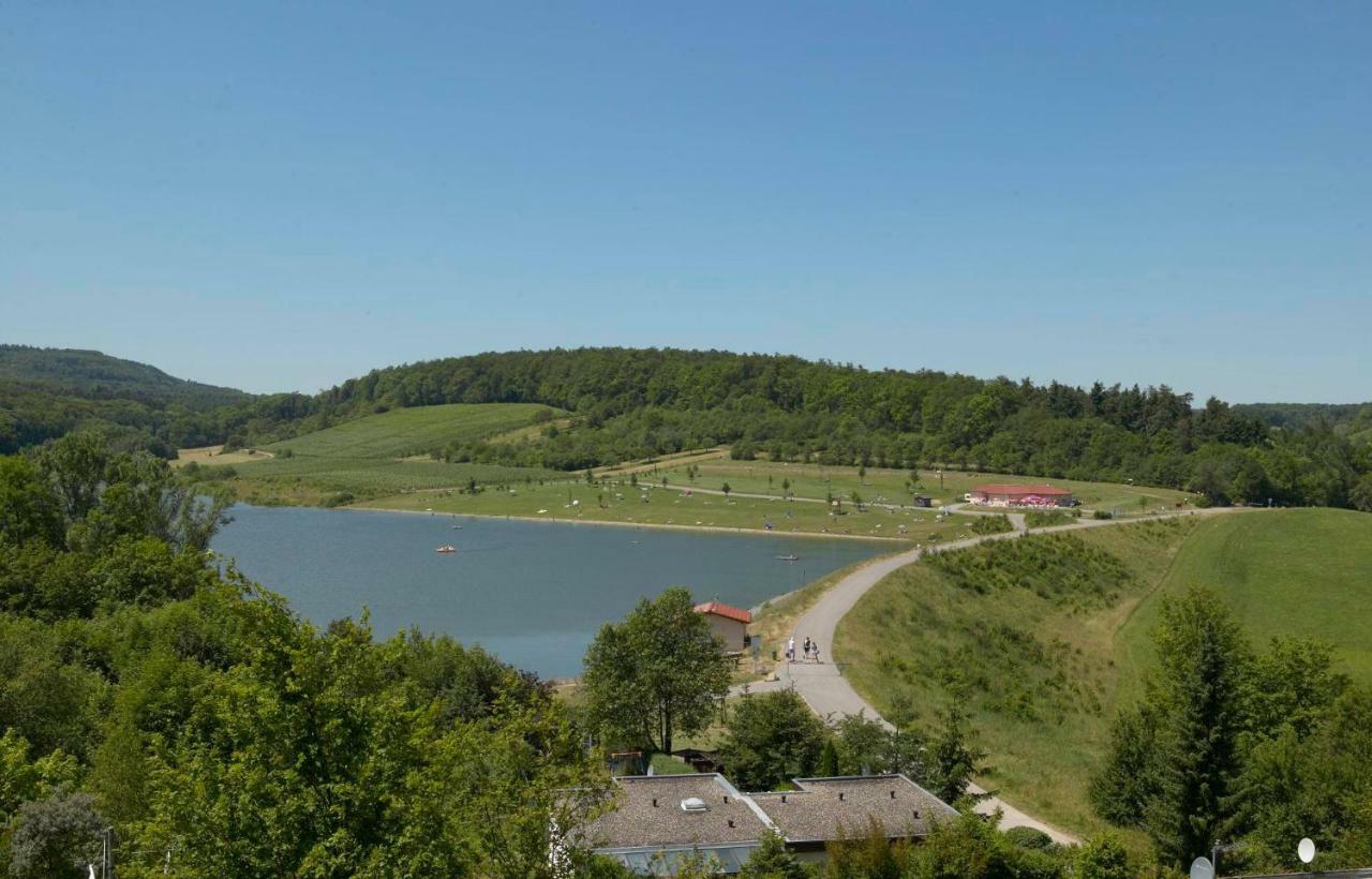 Villa In Seenahe Badesee Ehmetsklinge Zaberfeld Екстериор снимка