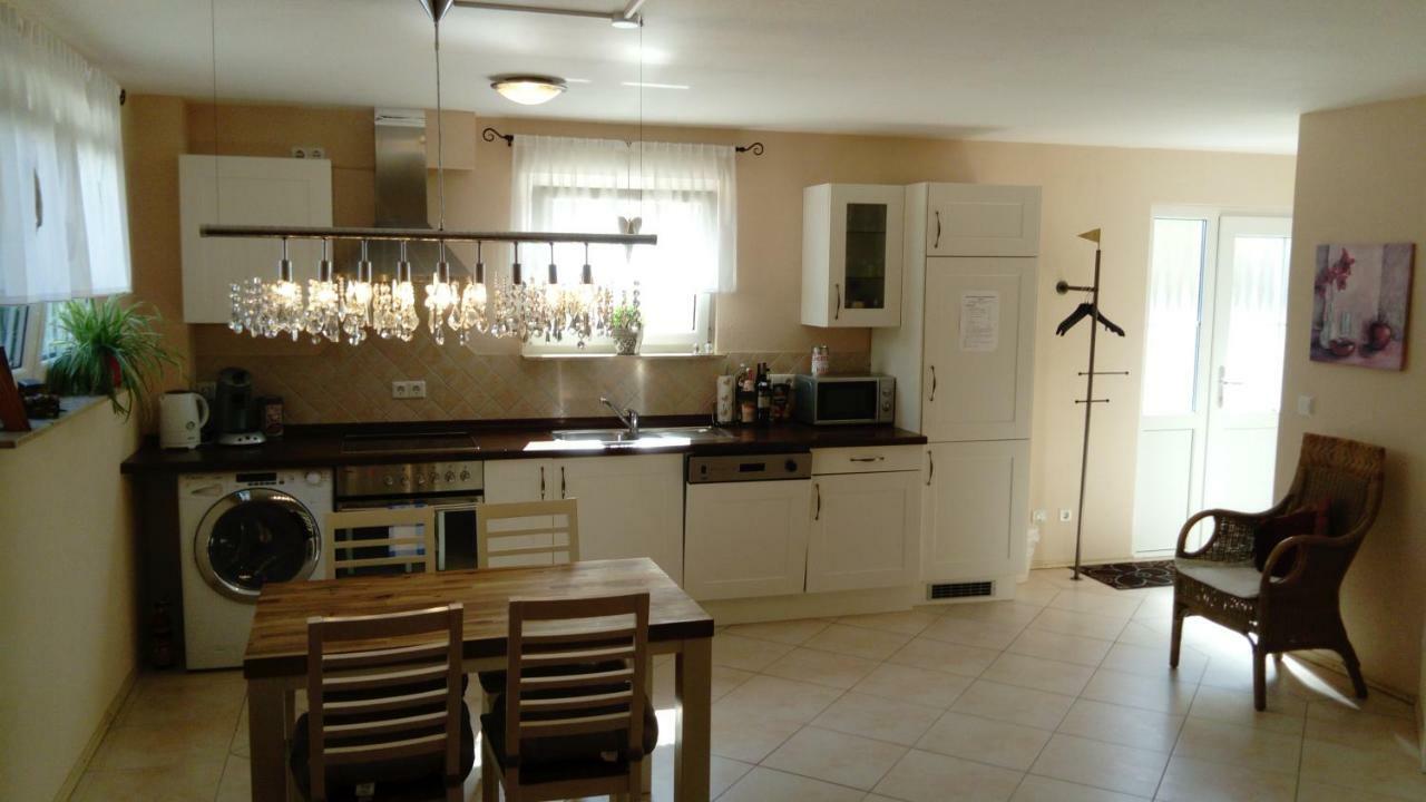 Villa In Seenahe Badesee Ehmetsklinge Zaberfeld Екстериор снимка